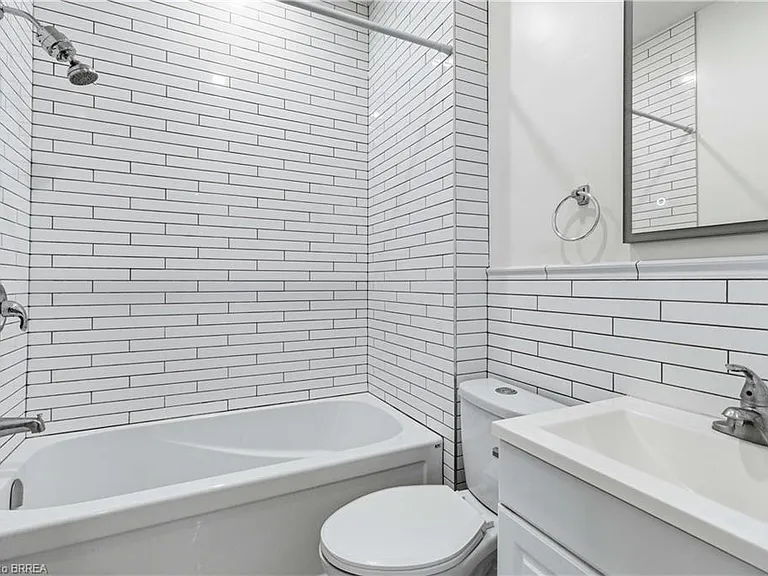 132 Dalhousie St #302 — Photo 11