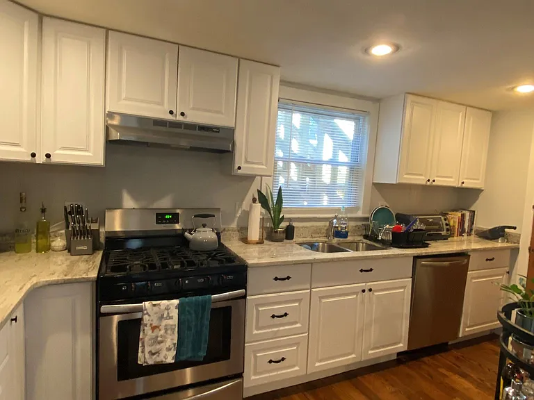 381 Sumner St #1 — Photo 3