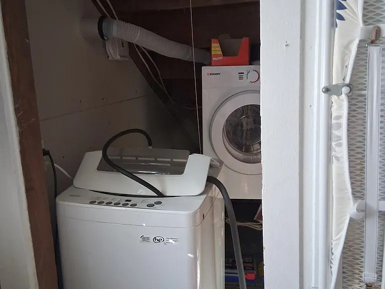 In Unit Washer/Dryer