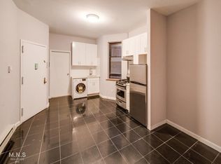 328 W 49th St #1REE, New York, NY 10019