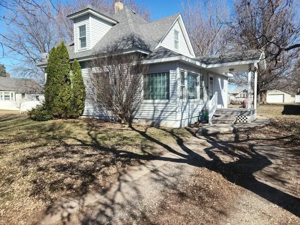 402 N Hamilton St, Eustis, NE 69028
