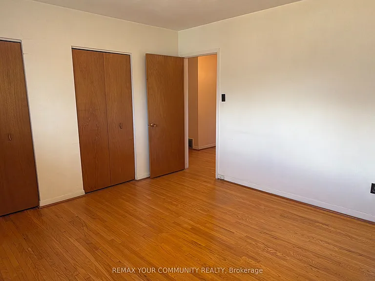 300 Driftwood Ave #UPPER — Photo 22