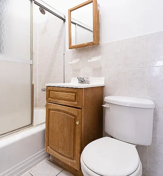 403 E 70th St #1 — Photo 4