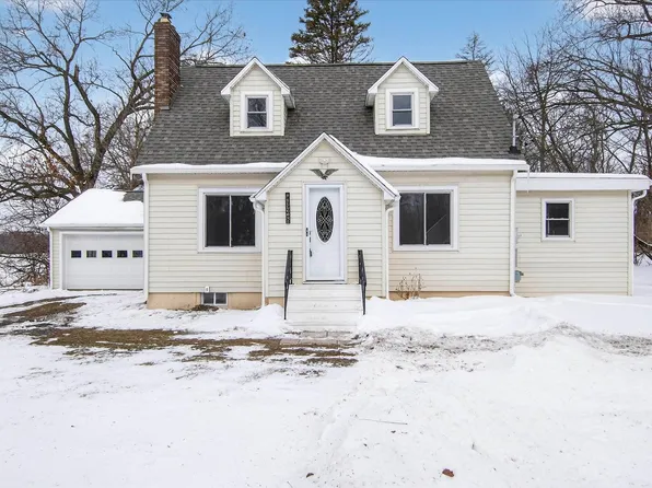 4010 Hyde Rd, Clarklake, MI 49234