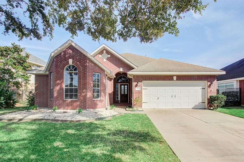 1st image of 814 N Elder Grove Dr