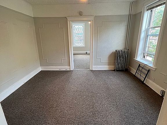 4th image of 712 Cypress Ave