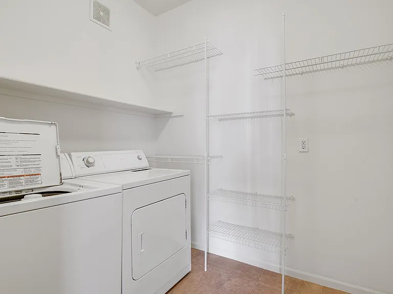 1574 Olympia Cir #203 — Photo 18