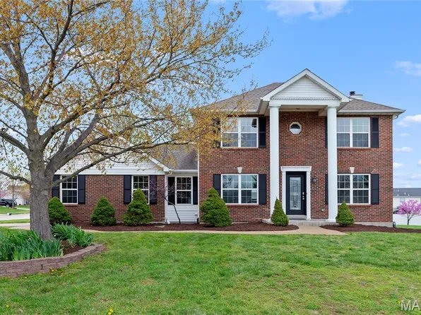 120 Cherrywood Parc Dr, O'Fallon, MO 63368