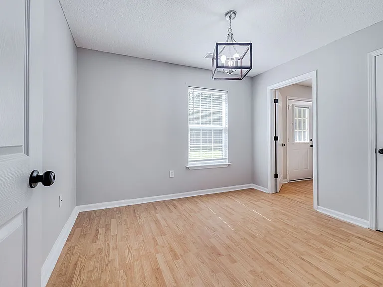 446 Shadowbrook Cir — Photo 19