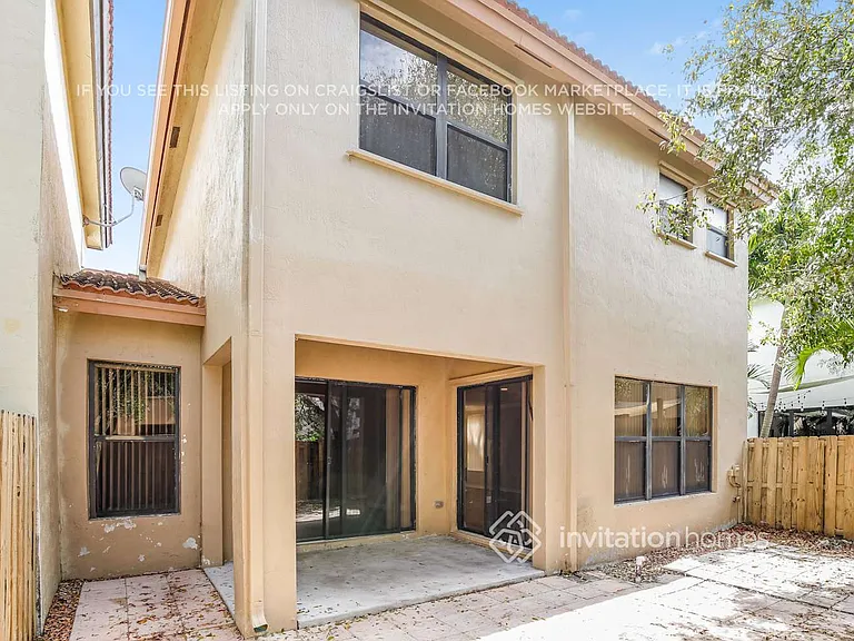 8943 SW 228th Ln — Photo 17
