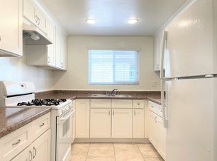 259 Alestar St APT 1, Vista, CA 92084