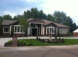 17 Niblick Ln, Littleton, CO 80123