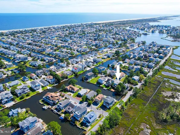 309 W 5th St, Bethany Beach, DE 19930