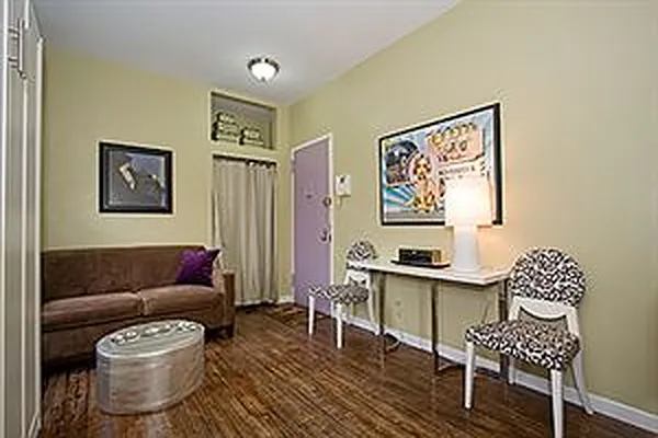 Sold by Douglas Elliman | media 18