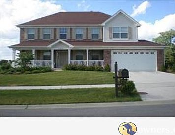 2.5 bath,9 foots celing,big loft,bay eating area,roughed bath.