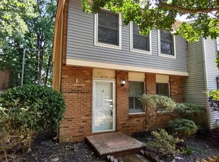 8218 Knights Bridge Rd, Charlotte, NC 28210