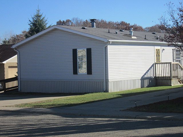 1st image of 94 Churchill Dr