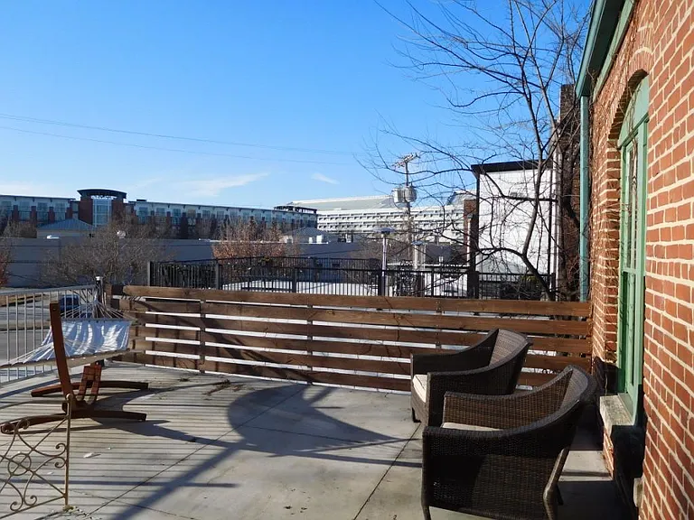 1263 Market St #2 — Photo 5