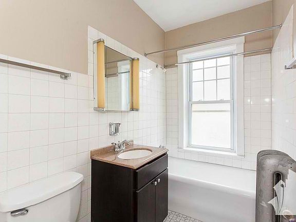 5th image of 2100 W Ainslie St #S3a