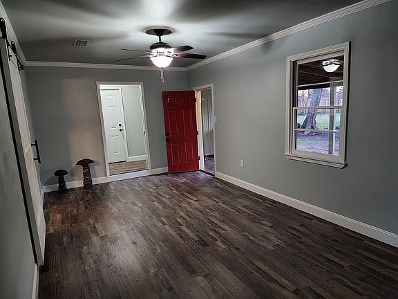 5th image of 1027 Peyton Ave