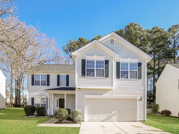 3041 Buttonwood Ln, Clayton, NC 27520