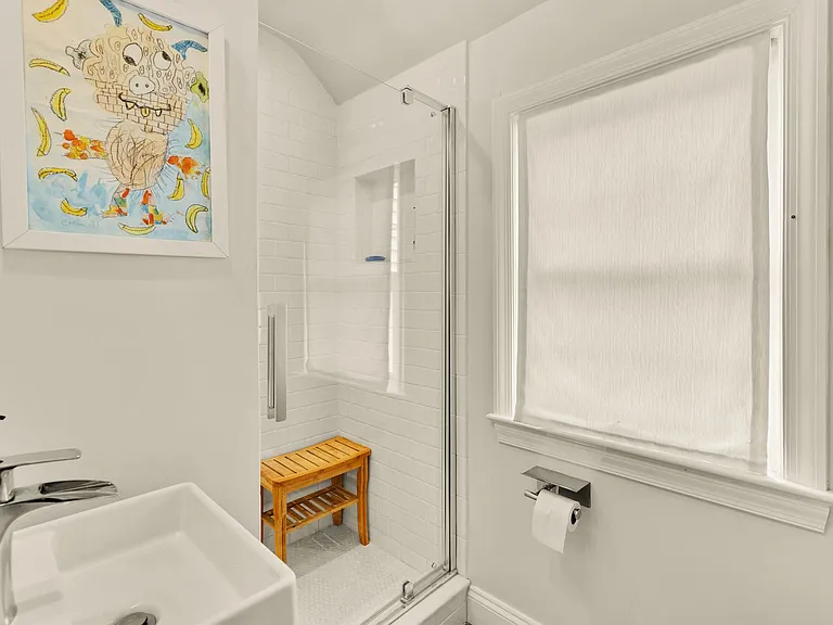 7208 Delfield St — Photo 34