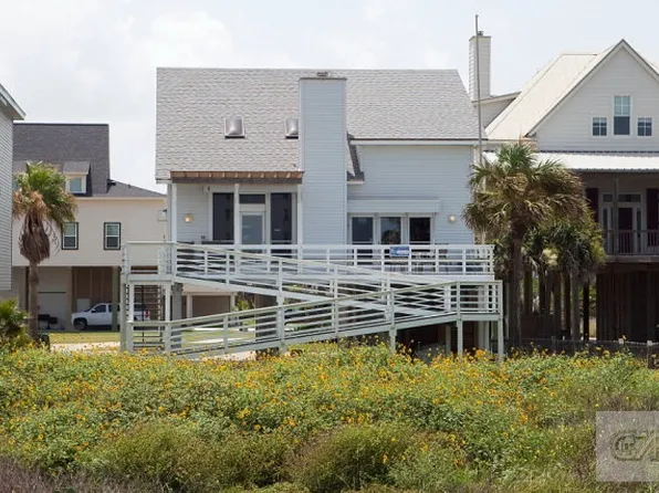 4143 Defender Ln, Galveston, TX 77554
