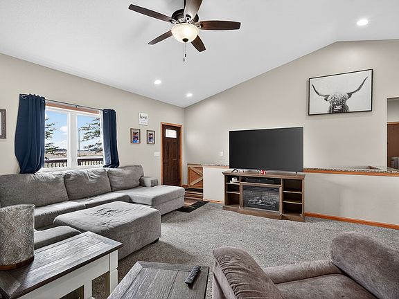 2nd image of 3107 155th St