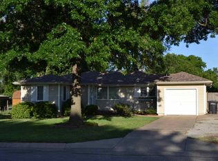 1523 Washington Ln, Augusta, KS 67010
