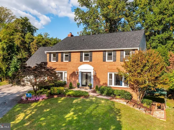 6468 Windermere Cir, Rockville, MD 20852