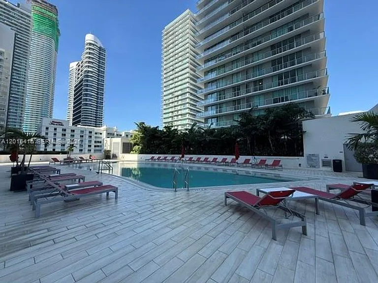 1100 S Miami Ave #801 — Photo 23