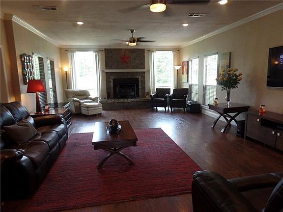 2nd image of 3010 County Road 2639