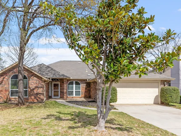 4920 Wolf Creek Trl, Flower Mound, TX 75028