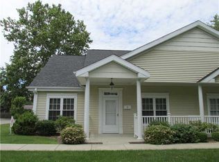 211 1/2 S Pittsburgh St APT 3, Zelienople, PA