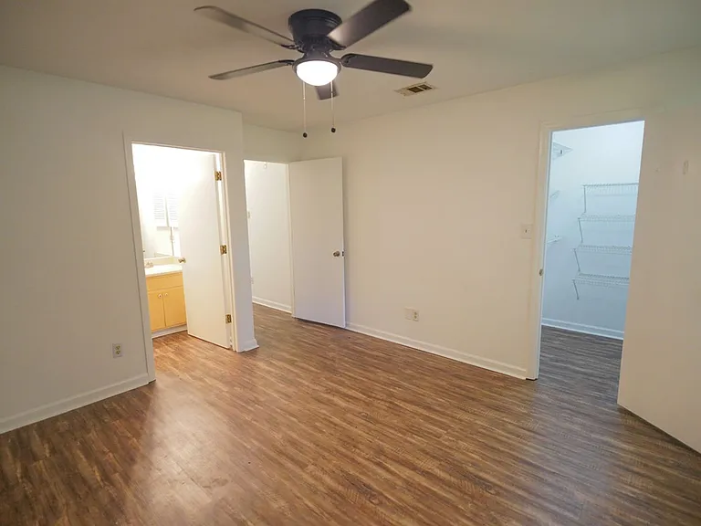 2418 Ian Dr — Photo 14