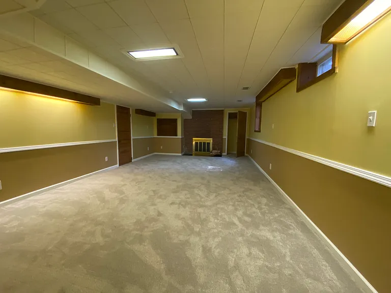 basement bedroom (unfurnished)