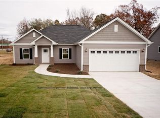160 Melody Ln, Thomasville, NC 27360