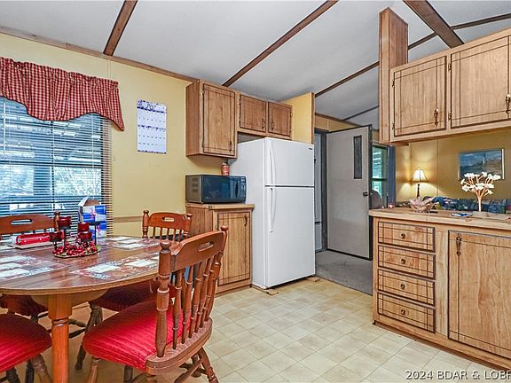 4th image of 29499 Crum Dr