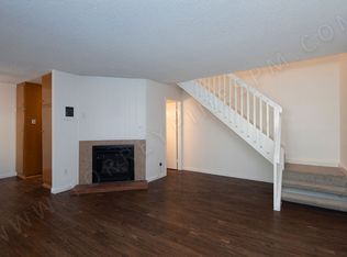 2 BR Townhouse in Pacific Beach with 2 Parking Spaces!, San Diego, CA 92109