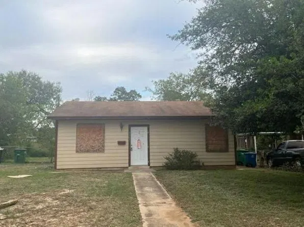 3307 Lasses Blvd, San Antonio, TX 78223