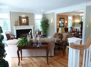 672 Chestnut St, Needham, MA 02492