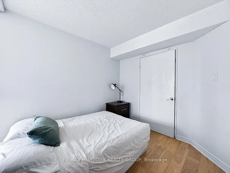 55 Centre Ave #1506 — Photo 29