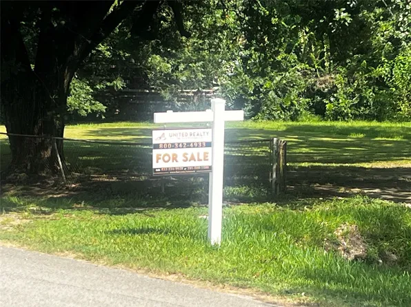 207 Gulf Pump Rd, Crosby, TX 77532