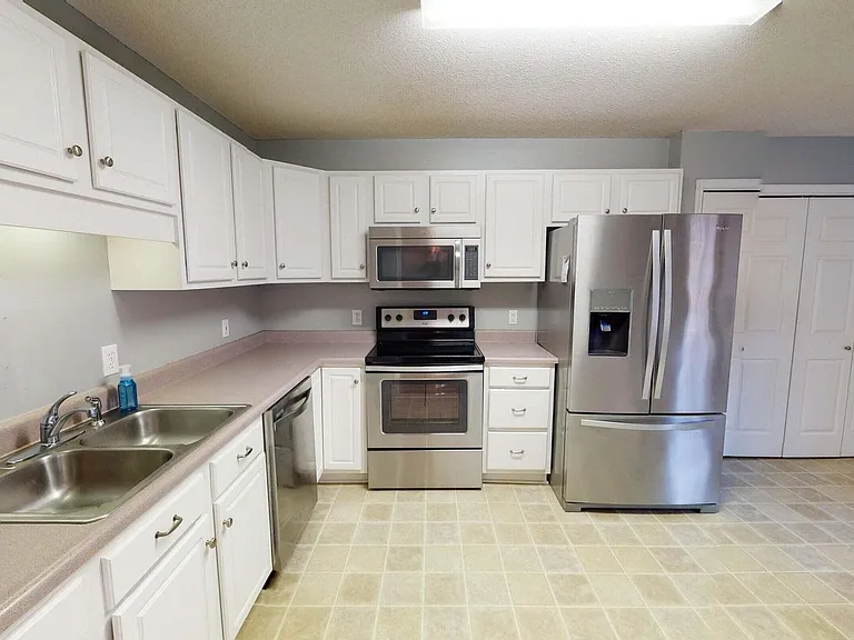 4 Sandhills Pl — Photo 3