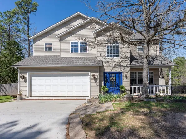 8211 Chestnut Dr, Rogers, AR 72756