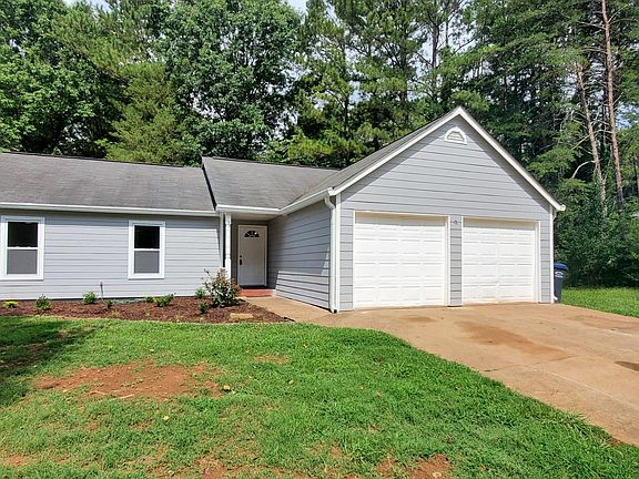 2nd image of 207 Colemans Bluff Dr