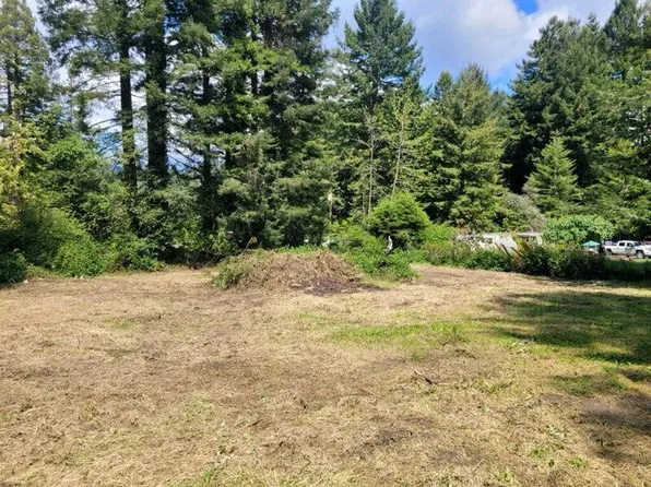 283 Church Ln, Carlotta, CA 95528