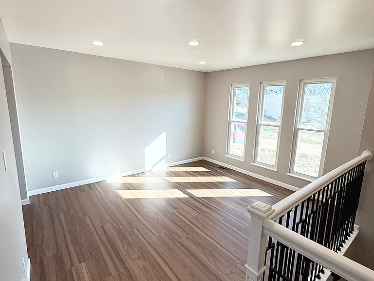4585 Charter Dr — Photo 10
