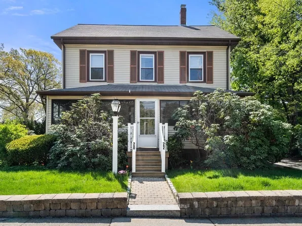 20-22 Minot Pl, Newtonville, MA 02460