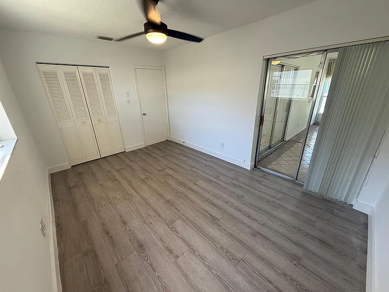 6805 NW 75th Dr — Photo 21